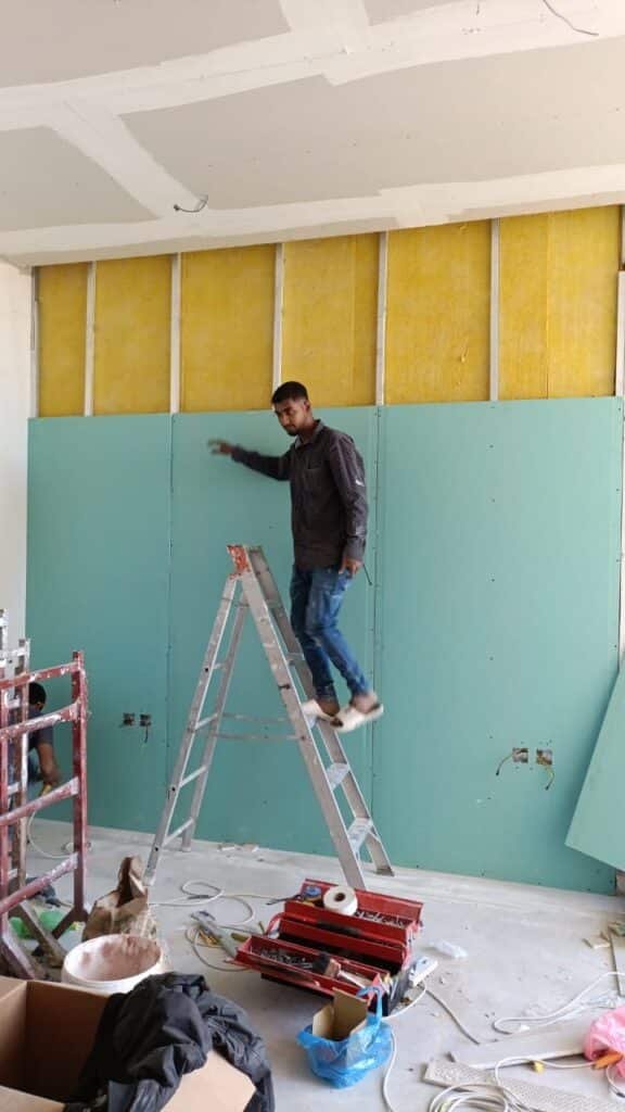 عازل صوت للغرف بالجبيل