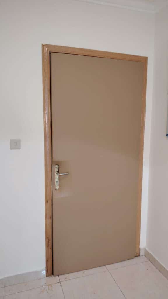 تركيب باب عازل بالخبر